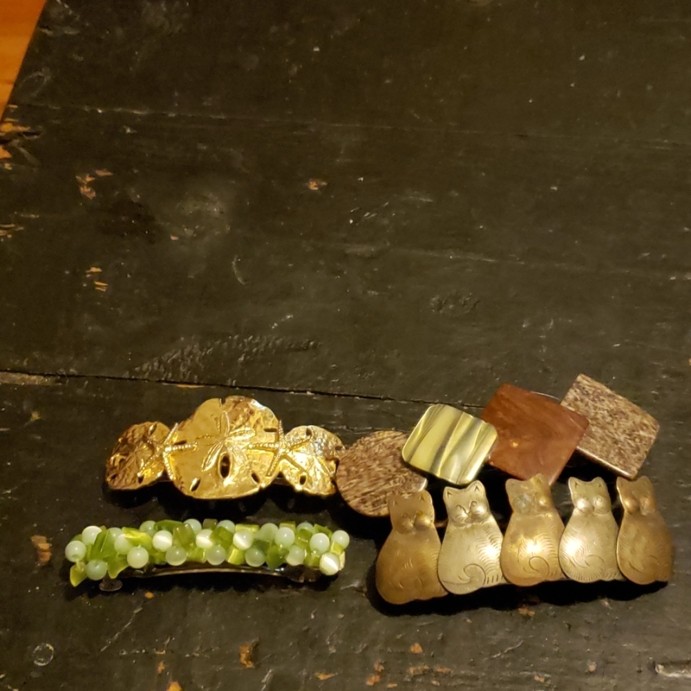 A set of 4 vintage barrettes